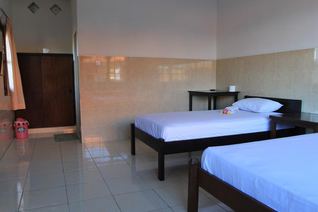 Cempaka 3 Losmen Kuta  Exterior photo