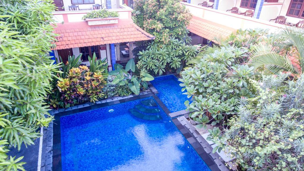 Cempaka 3 Losmen Kuta  Exterior photo